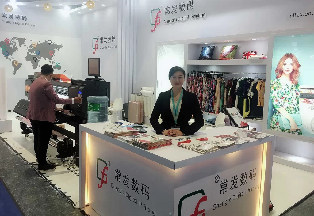 Stand d'exposition d'impression numérique de Changfa présentant des solutions et des produits d'impression textile